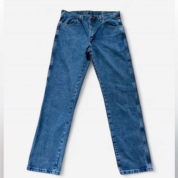Wrangler Rustler | Men’s Medium Wash Straight-Leg Jeans | 100% Cotton | 35x34 - Picture 3 of 5